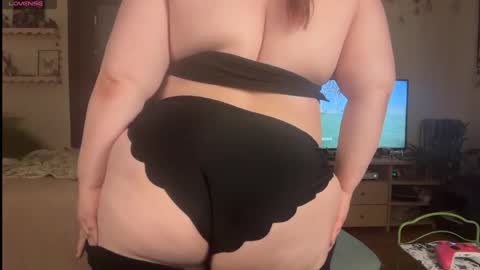 Snapshot of curvycate127 chatting on June 2026 06:58:02 AM Cate online show from June 2026 06:58:02 AM