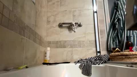 curvyd454066 online show from January 2026 06:21:01 PM