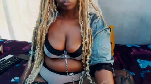 curvydarkfatass online show from July 2026 12:31:02 PM