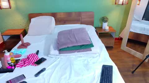 Danna online show from December 2025 12:55:02 PM