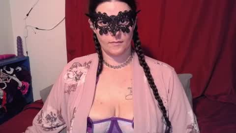 Celine Fawe online show from May 2026 11:02:02 PM