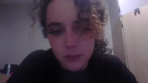 curvyyus online show from February 2026 12:38:01 AM