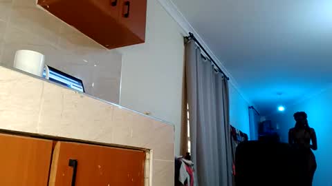 Zozo online show from February 2026 01:43:01 PM