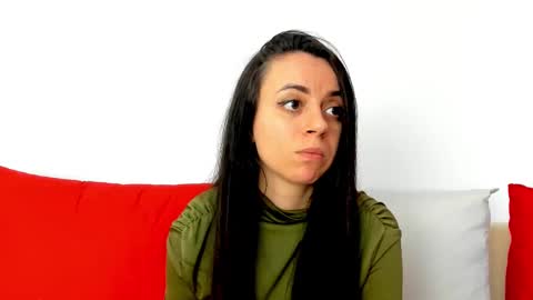 Snapshot of cute_angel95 chatting on February 2025 02:15:02 PM cute_angel95 online show from February 2025 02:15:02 PM