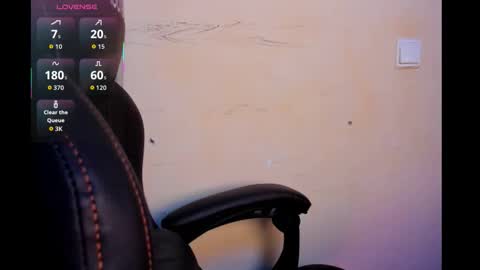 Snapshot of cute_becca_cb chatting on September 2025 09:27:02 PM Becca online show from September 2025 09:27:02 PM