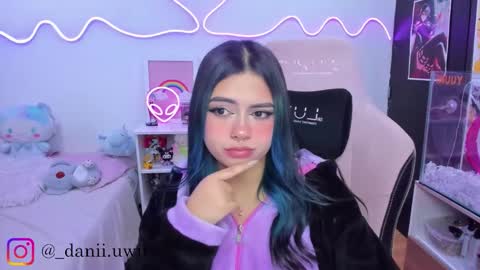 Dani  online show from November 2025 10:04:02 AM