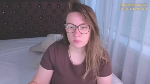Snapshot of cute_darina chatting on May 2026 01:22:01 AM Everyday stream in the same time online show from May 2026 01:22:01 AM