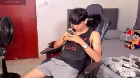 Snapshot of cute_diego_ chatting on June 2026 10:52:02 PM Diego online show from June 2026 10:52:02 PM