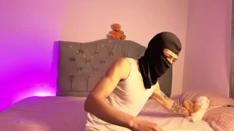 Emma online show from April 2026 11:04:01 AM