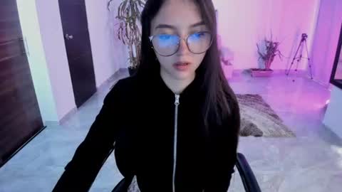 Snapshot of cute_fox_1 chatting on June 2026 01:20:02 PM Bella Fox online show from June 2026 01:20:02 PM
