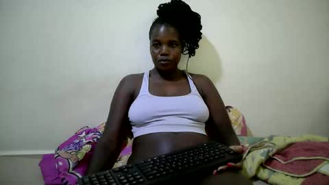 Snapshot of cute_heaven chatting on October 2025 11:02:01 PM cute_heaven online show from October 2025 11:02:01 PM
