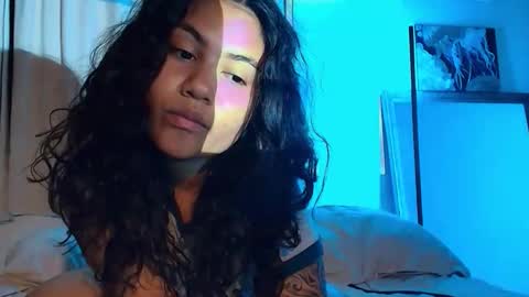 cute_hippo8 online show from April 2026 01:15:01 AM