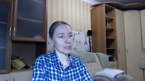 Snapshot of cute_lion_ chatting on June 2026 01:12:02 PM cute_lion_ online show from June 2026 01:12:02 PM