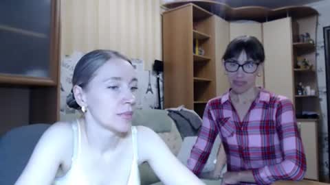 Snapshot of cute_lion_ chatting on June 2026 12:22:01 PM cute_lion_ online show from June 2026 12:22:01 PM