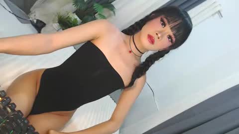 Snapshot of cute_maloi chatting on April 2026 11:25:02 AM Jane online show from April 2026 11:25:02 AM