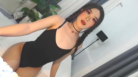 Snapshot of cute_maloi chatting on May 2026 10:56:01 AM Jane online show from May 2026 10:56:01 AM