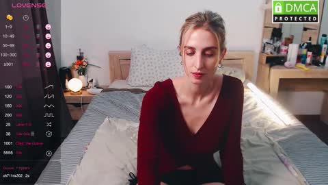 Milana online show from October 2025 12:30:02 PM
