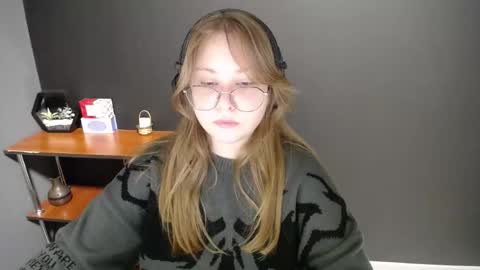 Veronica online show from February 2025 10:42:01 AM