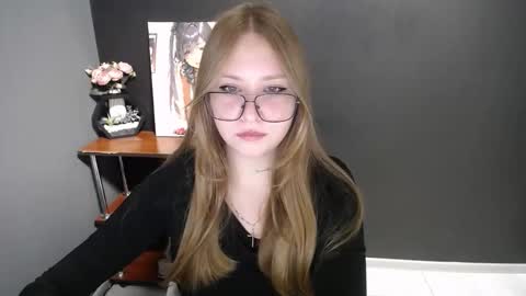 Veronica online show from November 2025 07:20:01 AM