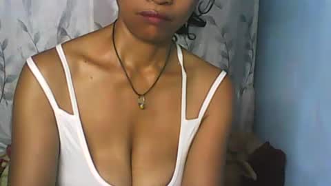 murielle online show from February 2025 12:43:01 PM