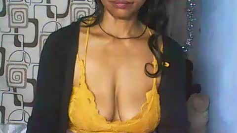 Snapshot of cute_moll chatting on June 2026 08:34:01 PM murielle online show from June 2026 08:34:01 PM