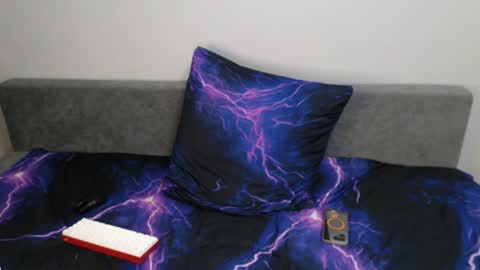 Oliver online show from April 2026 09:48:02 PM