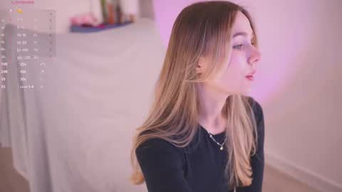 Snapshot of cute_pie_an chatting on November 2025 08:00:01 PM AN online show from November 2025 08:00:01 PM