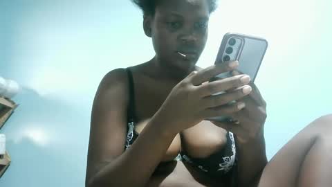 cute_roxie online show from January 2025 12:43:02 PM