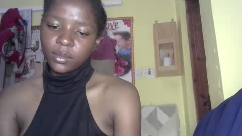 Snapshot of cute_sexy3 chatting on November 2025 08:18:01 PM SHARON online show from November 2025 08:18:01 PM