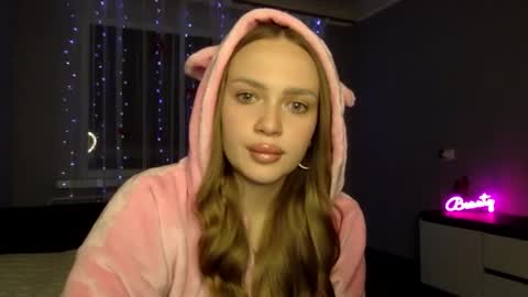 cute_shy06 online show from December 2025 08:24:02 PM