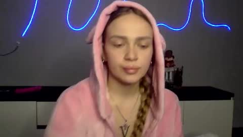 cute_shy06 online show from January 2026 06:13:01 PM