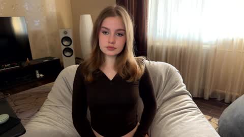 Snapshot of cute_siberian_girl chatting on March 2025 05:00:02 AM Ksenya online show from March 2025 05:00:02 AM