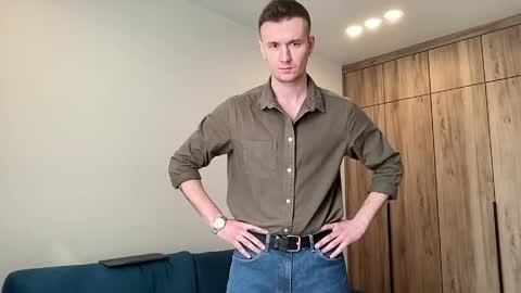 cute_skywalker online show from April 2026 11:35:01 AM