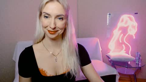 cute_smile_shy online show from November 2025 09:26:02 PM