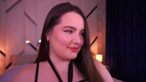 Amber online show from April 2026 12:36:02 AM