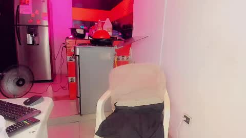 Snapshot of cuteandjoy chatting on March 2026 05:33:02 AM Andrea online show from March 2026 05:33:02 AM