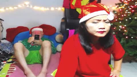Snapshot of cuteandsexyone chatting on December 2024 06:29:01 PM CuteAndSexyOne Na and Brian online show from December 2024 06:29:01 PM