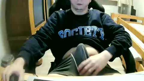 Cuteboy090 online show from February 2026 03:00:01 PM