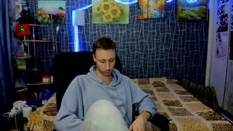 cuteboy228 online show from February 2026 02:14:01 PM