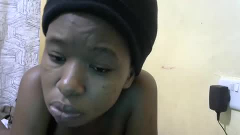 Snapshot of cutebrownie1998 chatting on March 2025 11:23:01 AM VALLARY online show from March 2025 11:23:01 AM