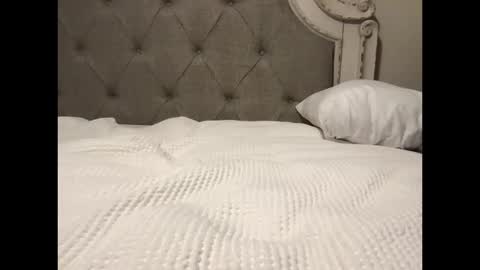 cutebutt_17 online show from October 2025 05:56:01 PM