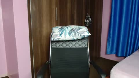 cutebuu online show from November 2025 05:06:02 PM