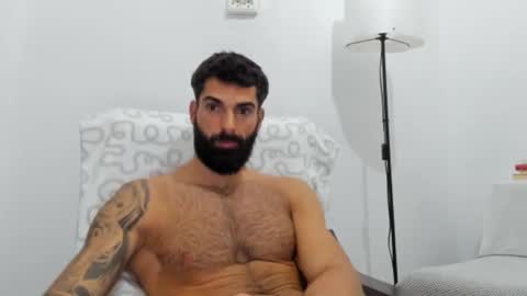 cuteeboy online show from November 2025 03:54:01 PM