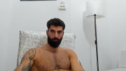 cuteeboy online show from November 2025 09:48:02 PM