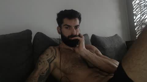 cuteeboy online show from November 2025 08:42:01 AM