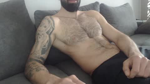 cuteeboy online show from April 2026 05:47:01 AM