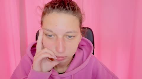 Elli online show from October 2025 09:31:01 AM