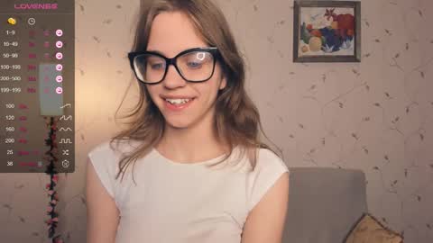 Melisa online show from November 2025 08:33:02 PM