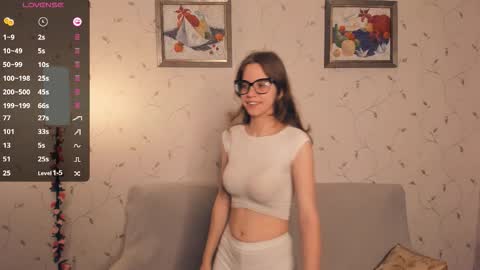 Melisa online show from November 2025 07:45:02 PM