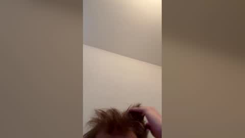cuteguyy2001 online show from May 2026 12:33:01 PM